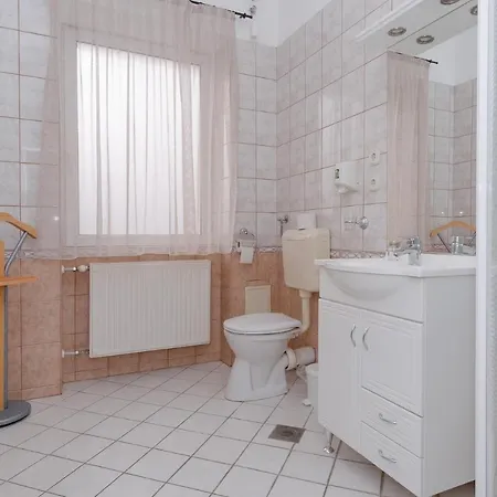 Oazis Panzio Bed & Breakfast *