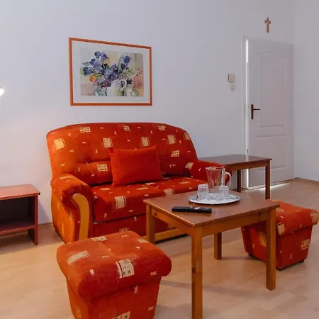 Oazis Panzio Bed & Breakfast