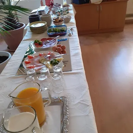Oazis Panzio Bed & Breakfast