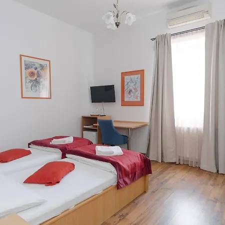 Bed & Breakfast Oazis Panzio *